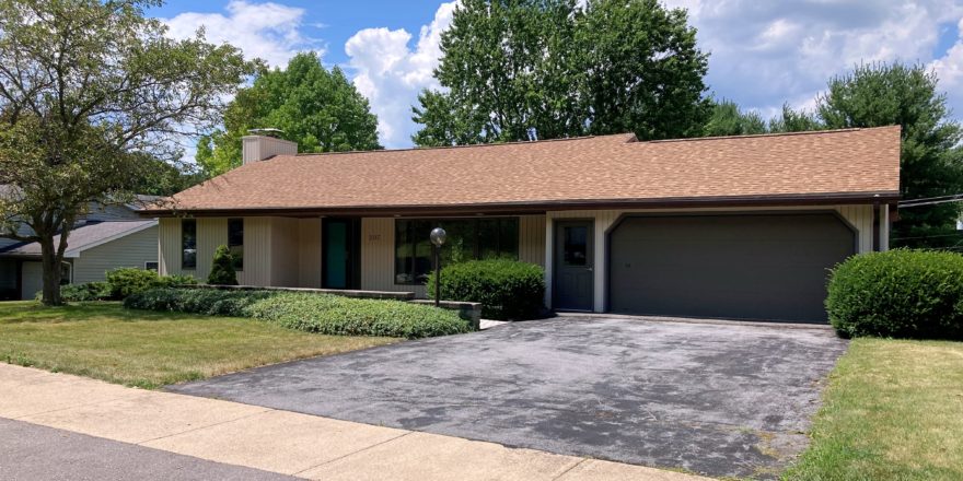 Exterior of house 207 E Doris Avenue