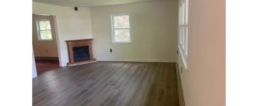 220-E-Doris-living-room-2