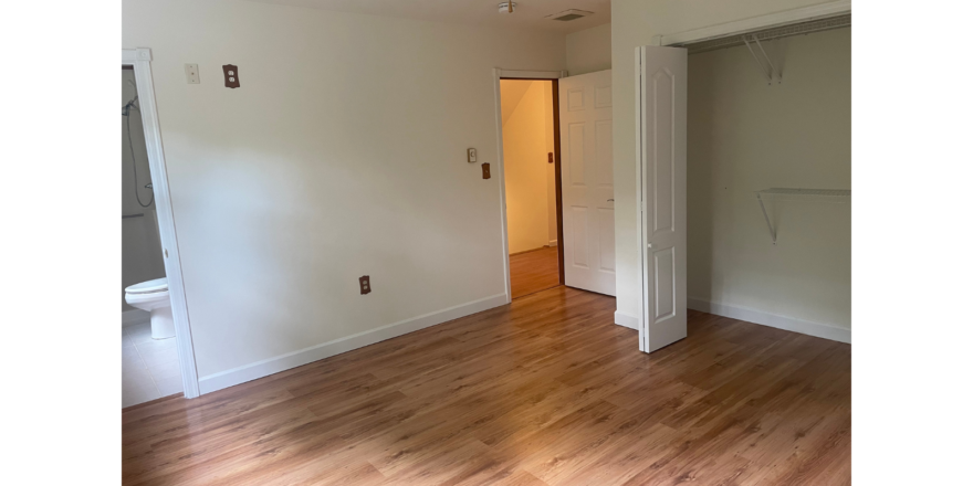 220-E-Doris-master-bedroom